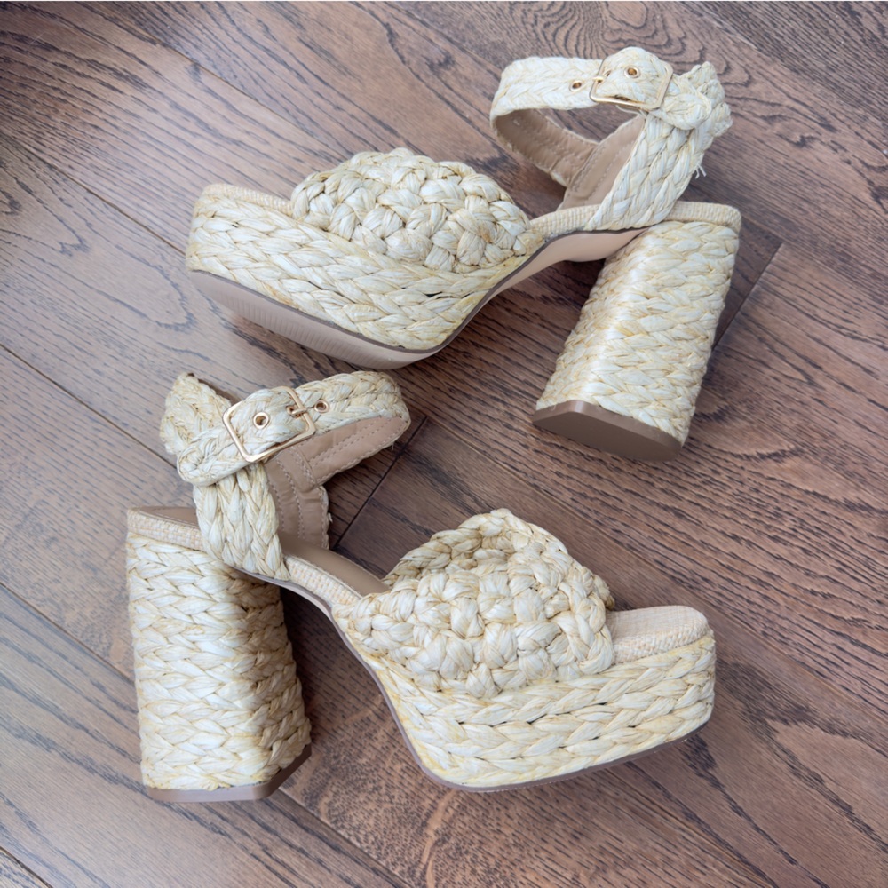 Beautiful Straw high heels sandals JustFab